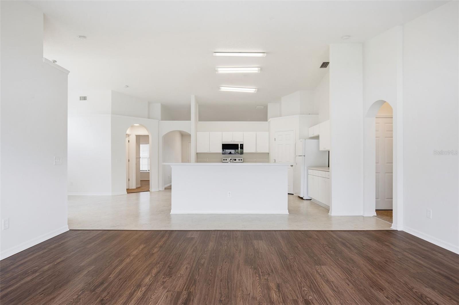 NEW RIVER LAKES PH C2 - Residential