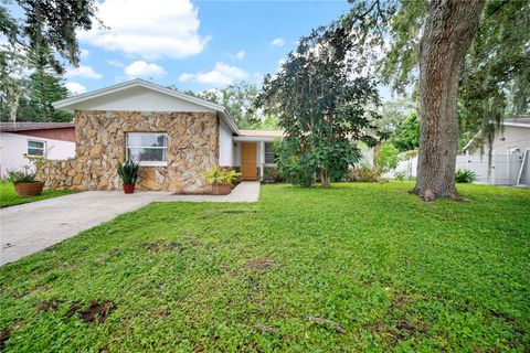Photo of 5638 146th Terrace N, Clearwater, FL 33760 (MLS # TB8471070)