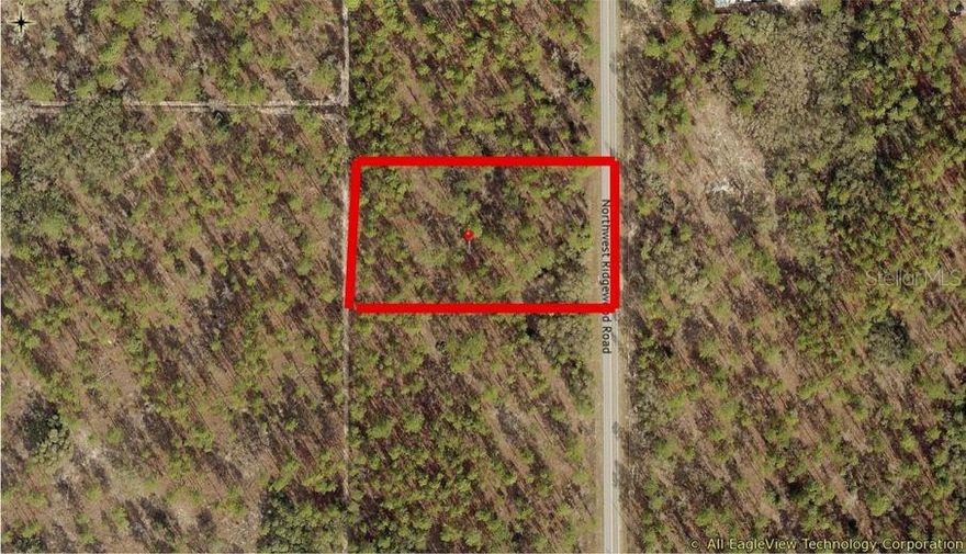 Build Your Dream Home on This Spacious 1.05-Acre Lot!
Nestled in a quiet residential neighborhood, this beautiful 1.05-acre vacant lot offers the perfect setting to bring
your vision to life. Enjoy the peace and privacy of a large property while still being close to shopping, dining,
schools, and major roads. With plenty of room for a custom home, pool, and outdoor living space, the
possibilities are endless. Whether you’re an investor, builder, or homeowner ready to create your own retreat,
this lot provides an ideal opportunity in a desirable location.