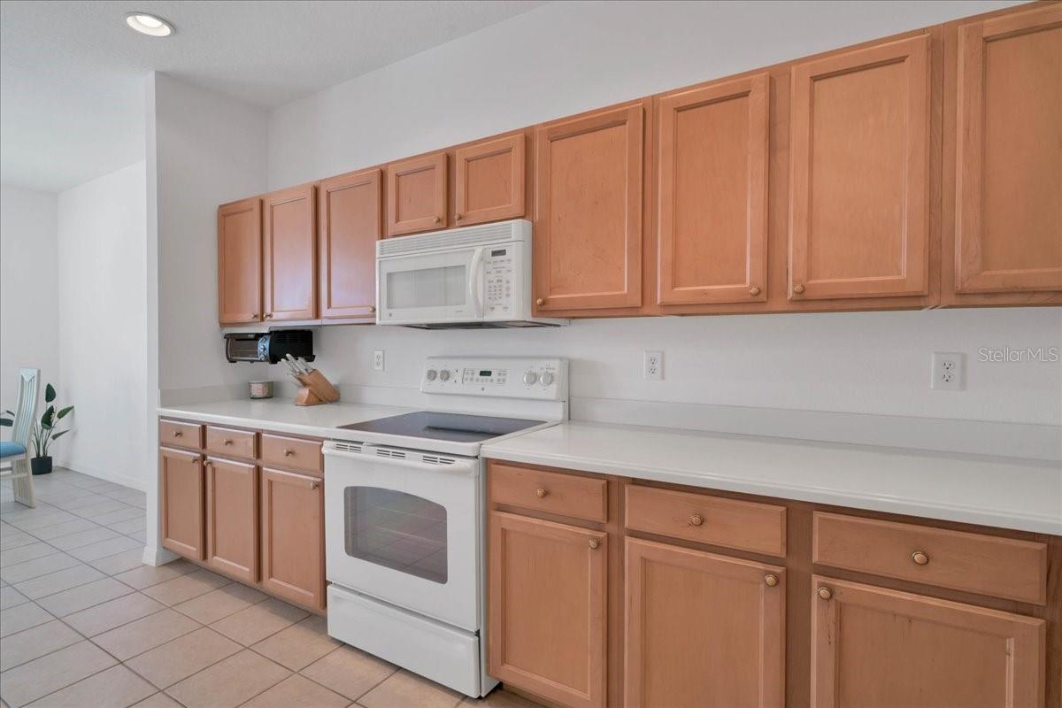 VENTURA VILLAGE - Residential