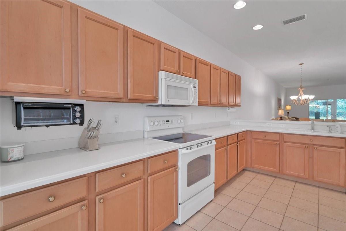 VENTURA VILLAGE - Residential