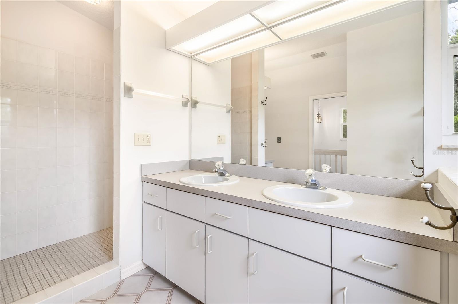 NORTH BAY HILLS - Residential