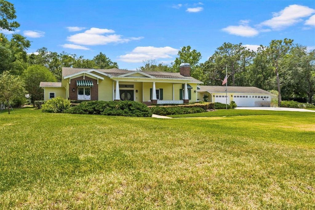 Photo of 2501 Rustic Oaks Drive, Lutz, FL 33559 (MLS # TB8321360)