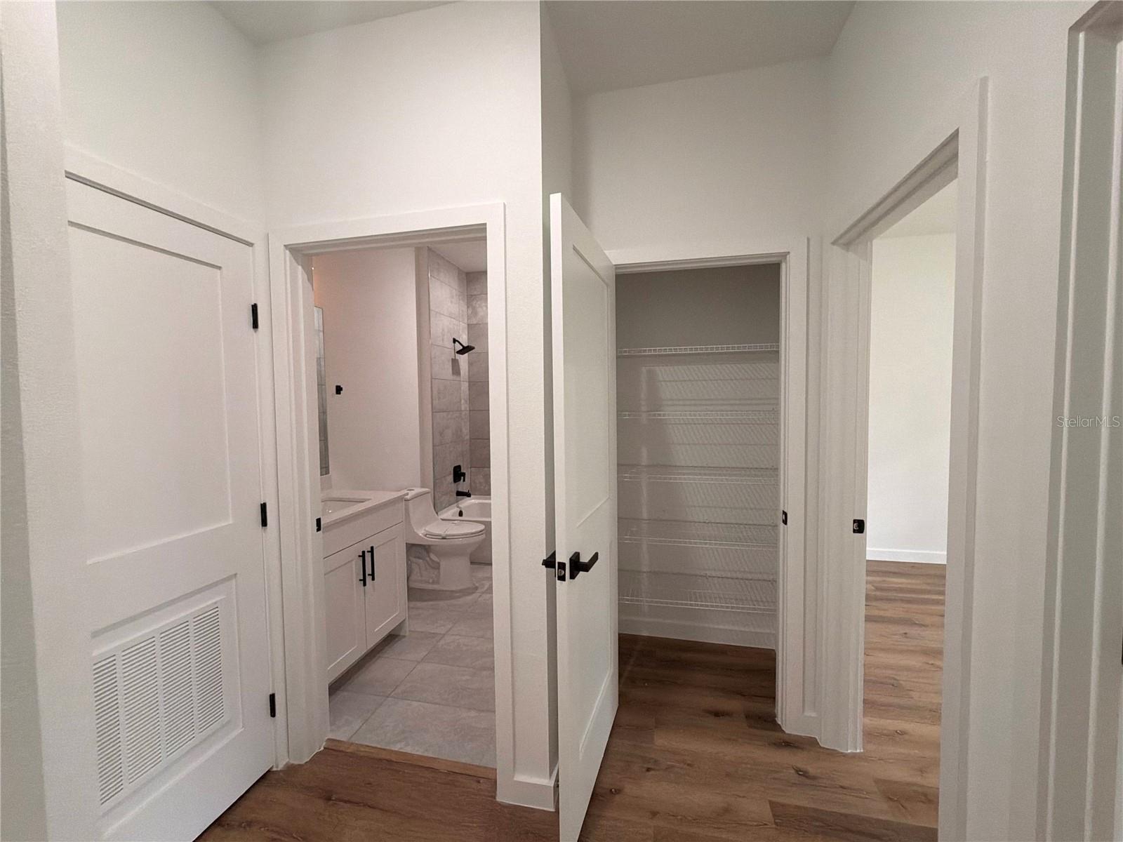 CITRUS SPGS UNIT 21 - Residential