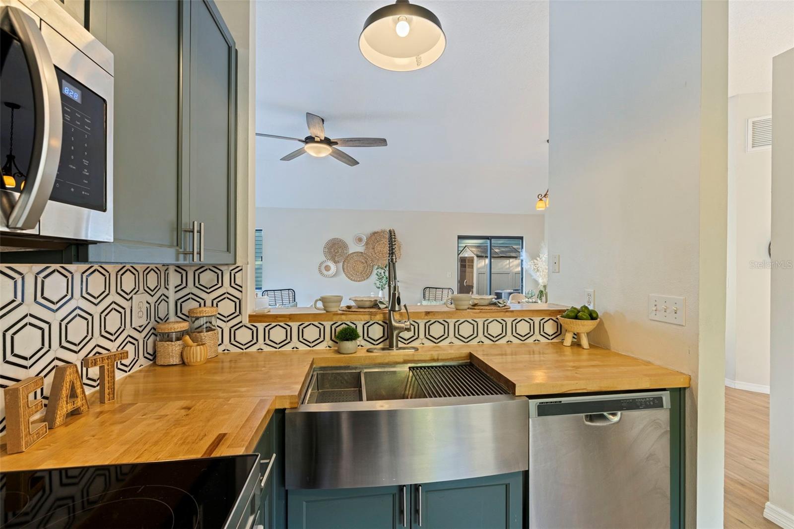 VILLAGE OF WOODLAND HILLS - Residential