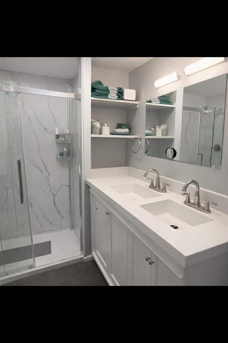 TAVARES LAKE FRANCES ESTATES - Residential