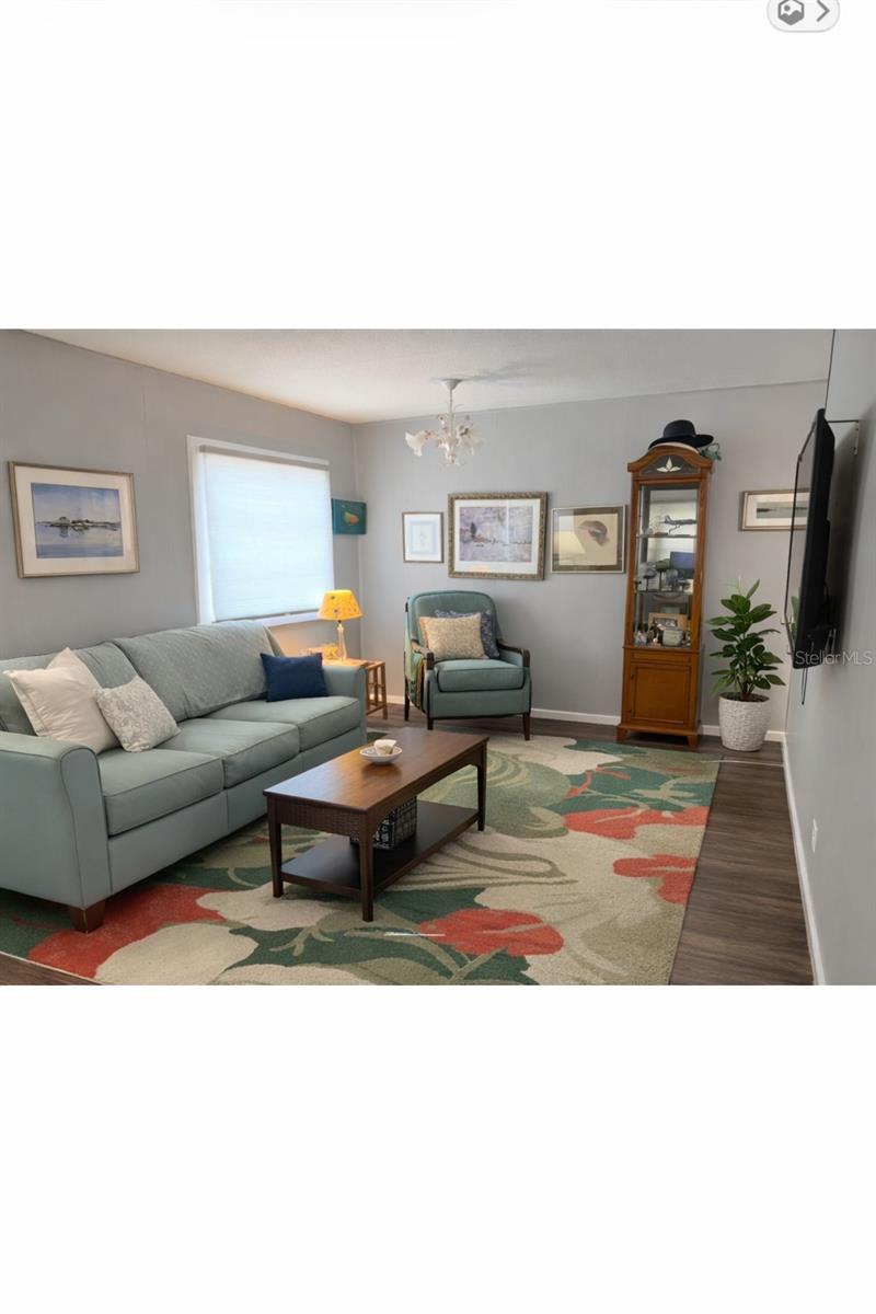 TAVARES LAKE FRANCES ESTATES - Residential