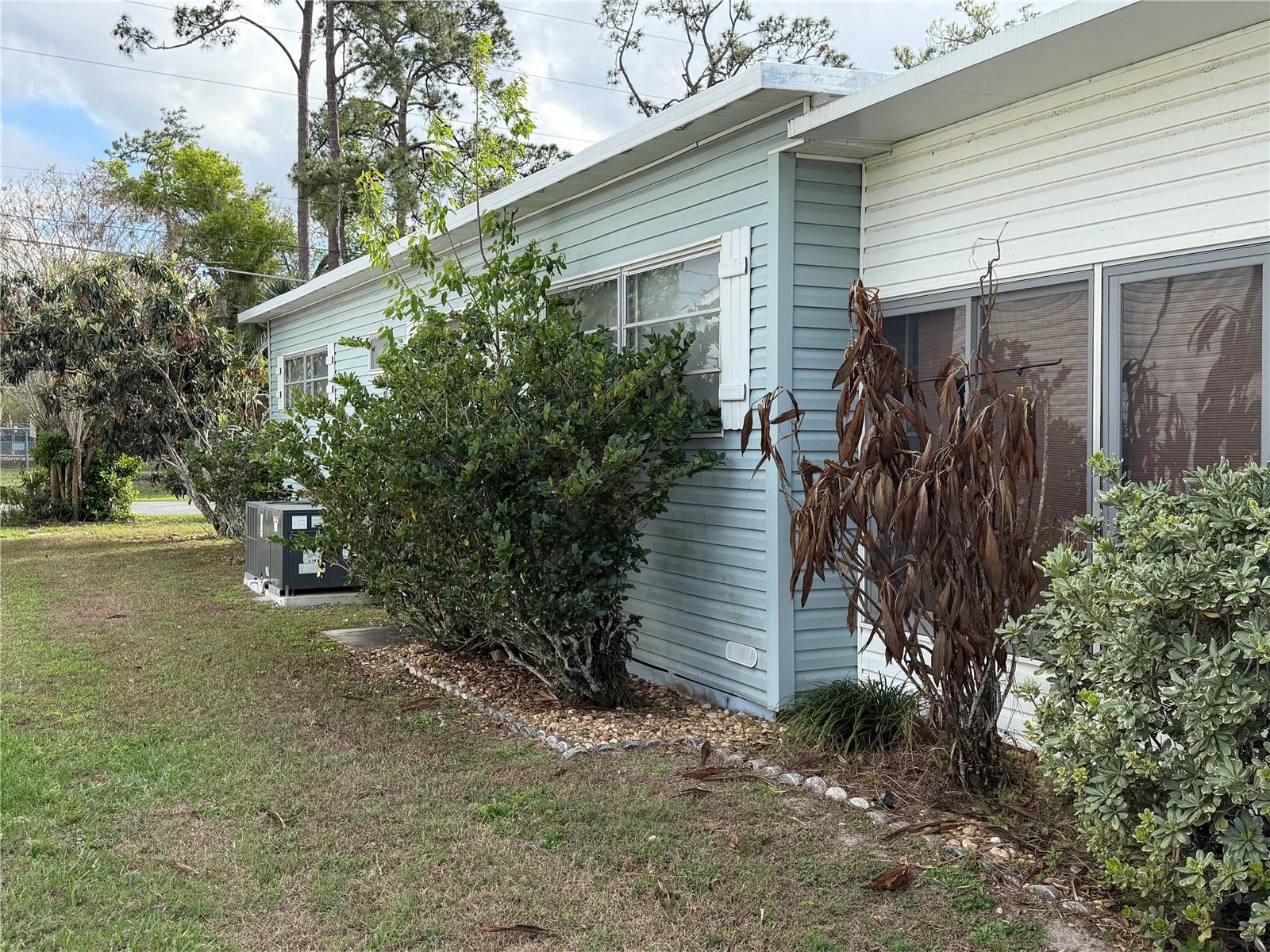 TAVARES LAKE FRANCES ESTATES - Residential