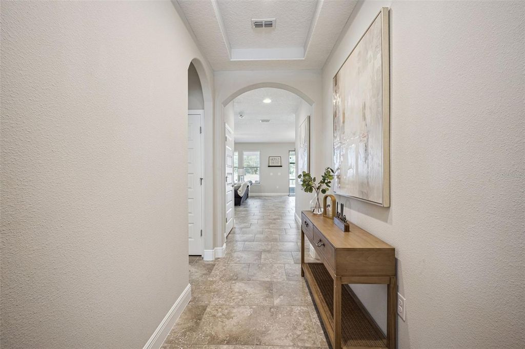 Photo of 16167 Hampton Crossing Drive, Winter Garden, FL 34787 (MLS # O6387577)