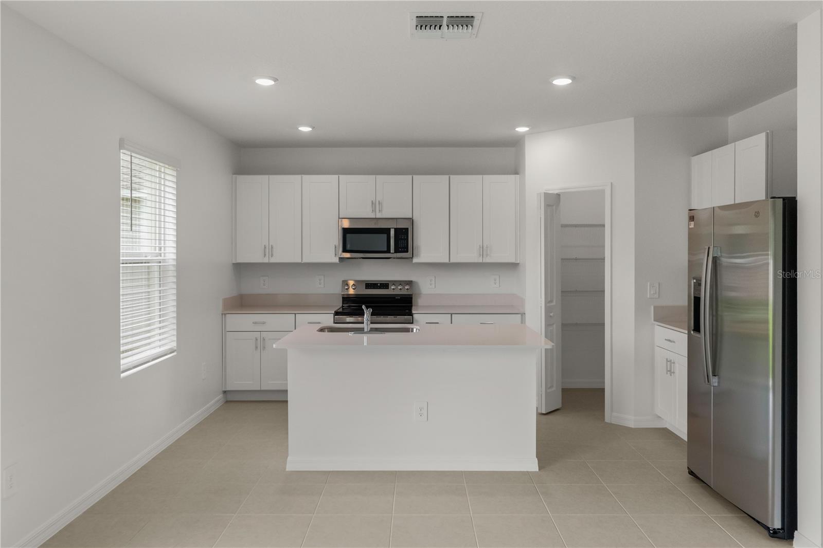 BELLAMY CROSSINGS - Residential Lease