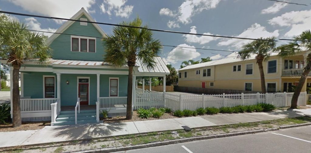 Photo of 2002 E 4th Avenue, Tampa, FL 33605 (MLS # T3436956)