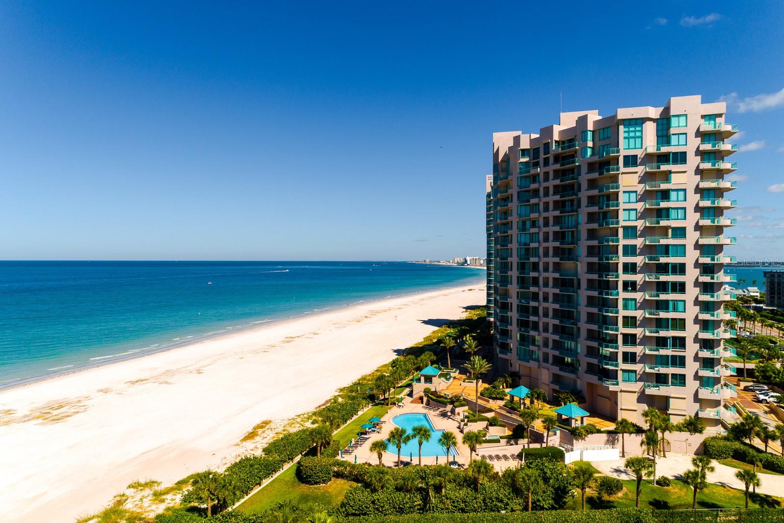 ULTIMAR THREE CONDO - Residential