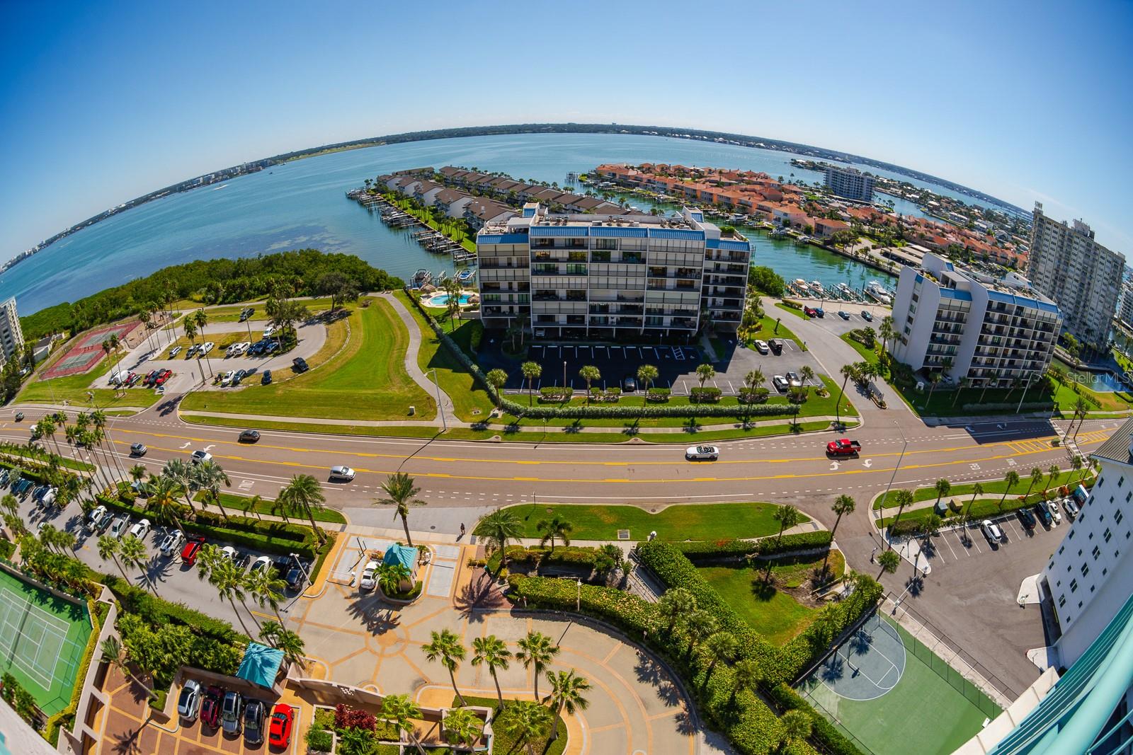 ULTIMAR THREE CONDO - Residential