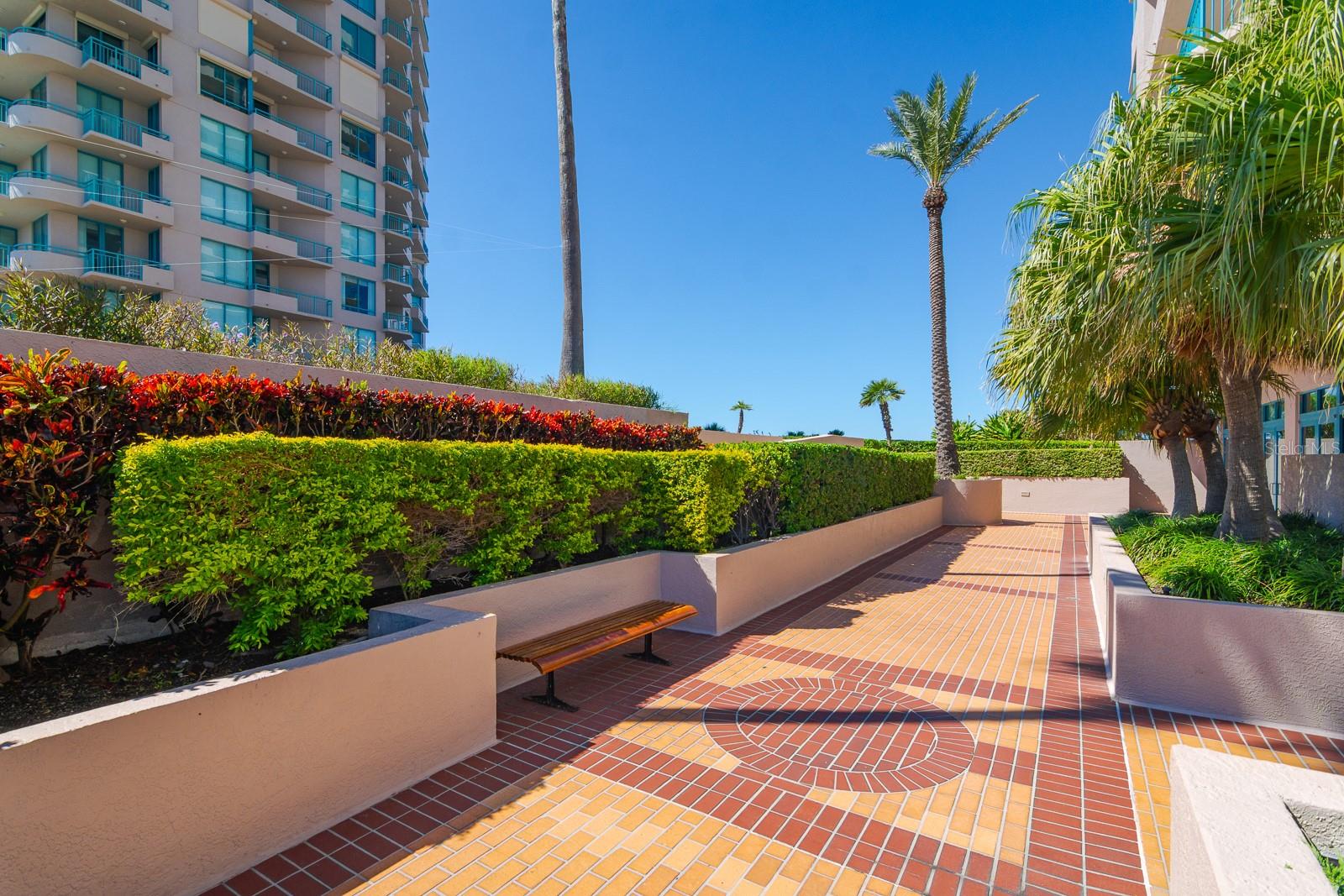 ULTIMAR THREE CONDO - Residential