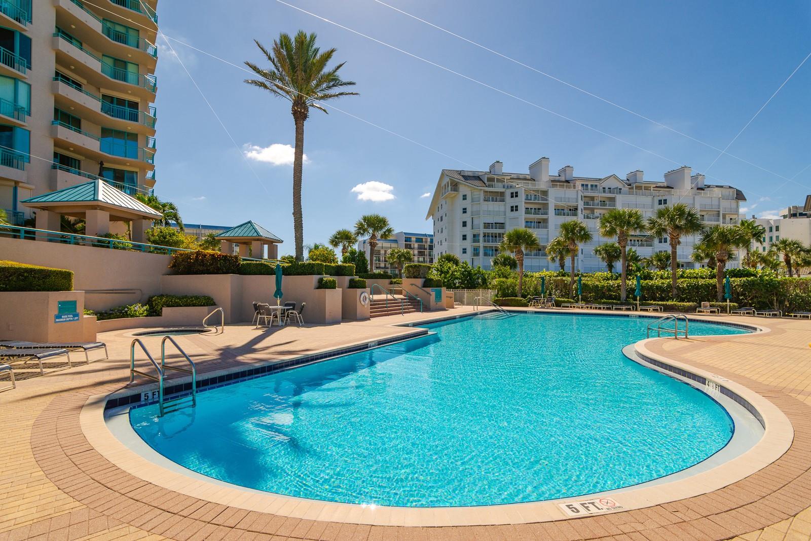 ULTIMAR THREE CONDO - Residential