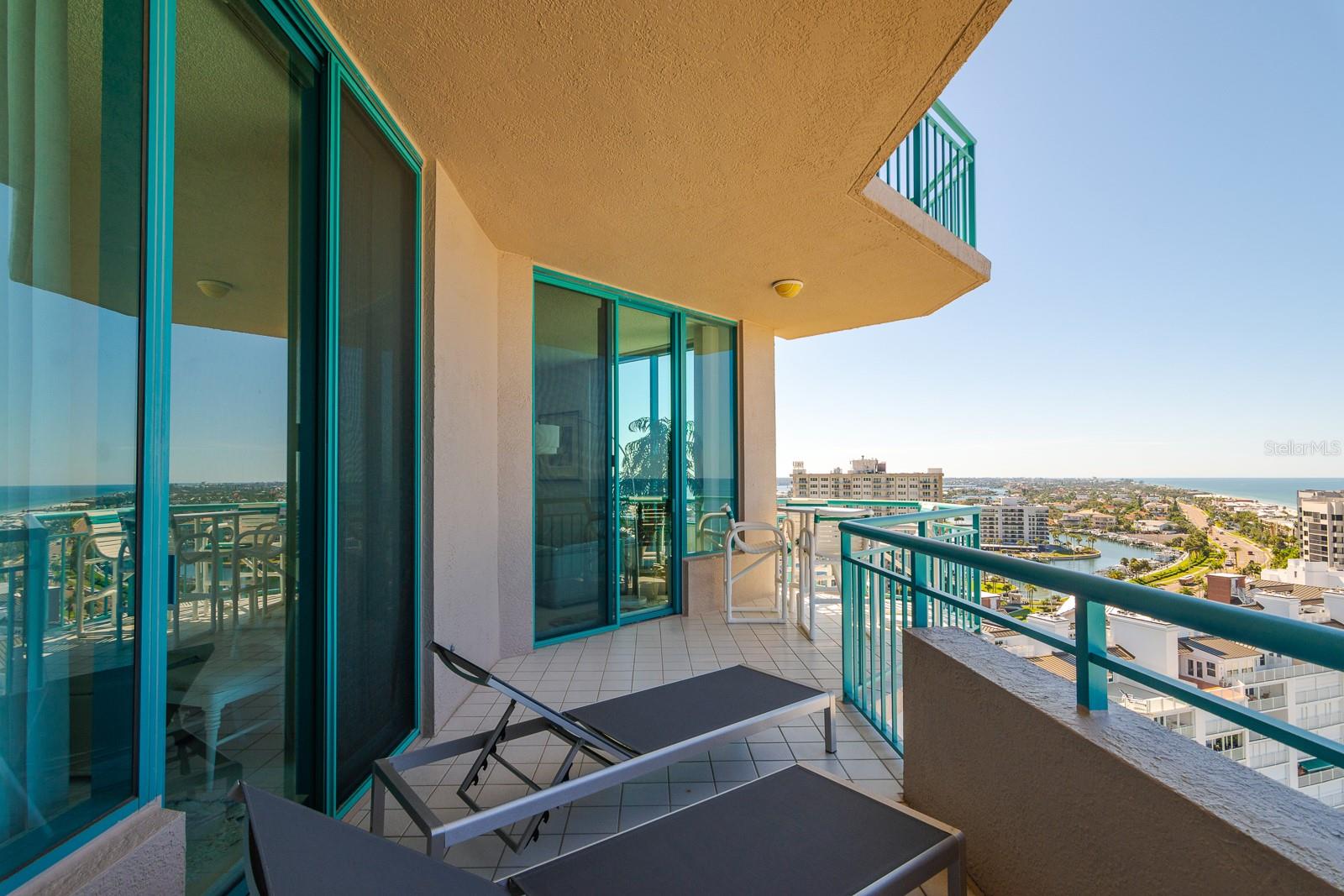 ULTIMAR THREE CONDO - Residential