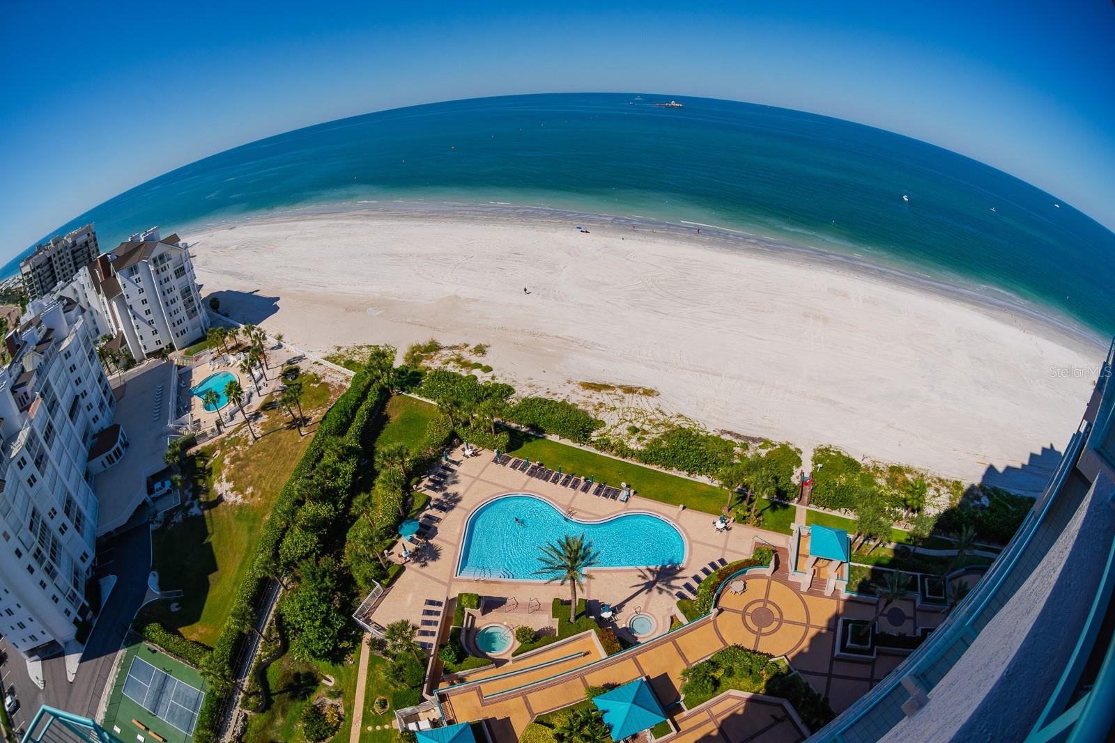 ULTIMAR THREE CONDO - Residential