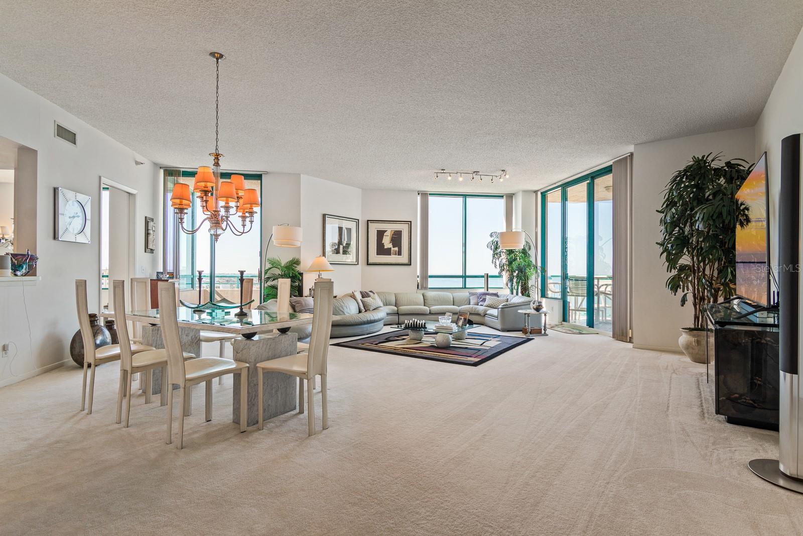 ULTIMAR THREE CONDO - Residential