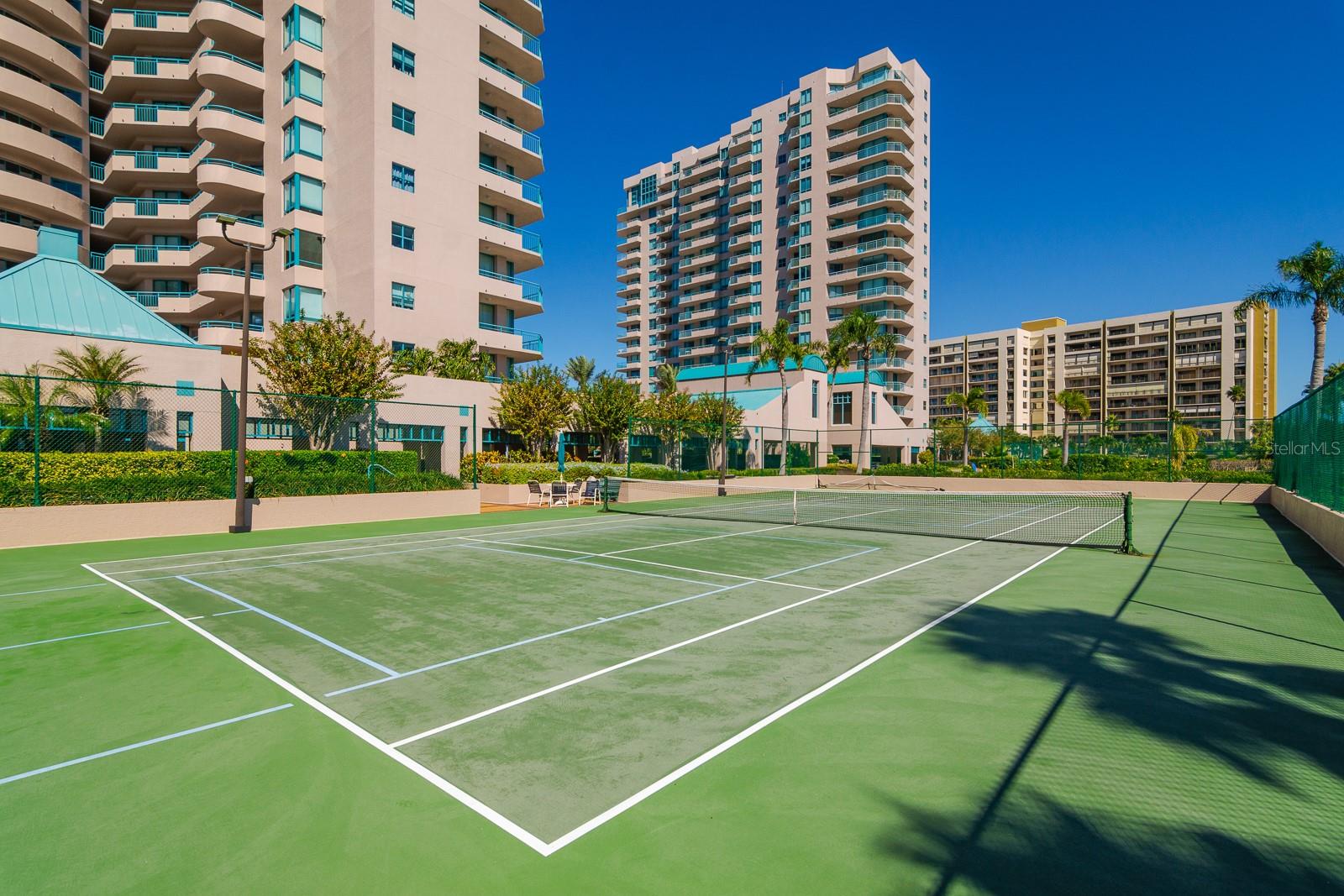 ULTIMAR THREE CONDO - Residential