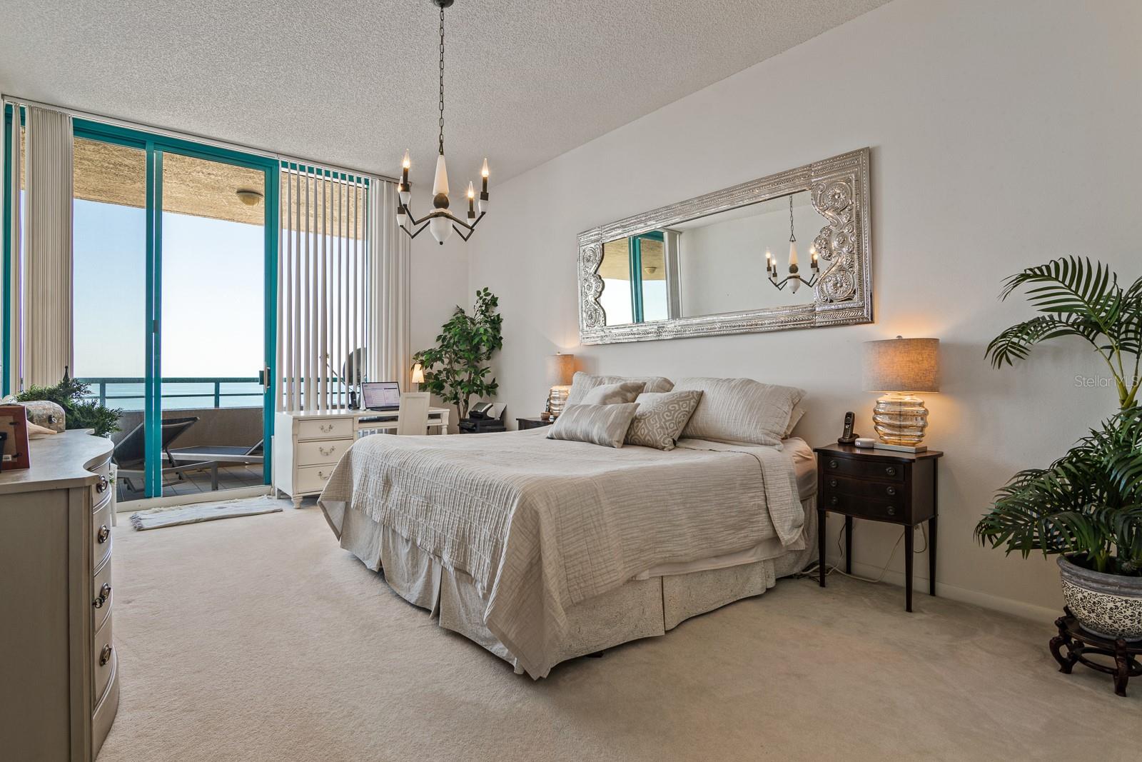 ULTIMAR THREE CONDO - Residential