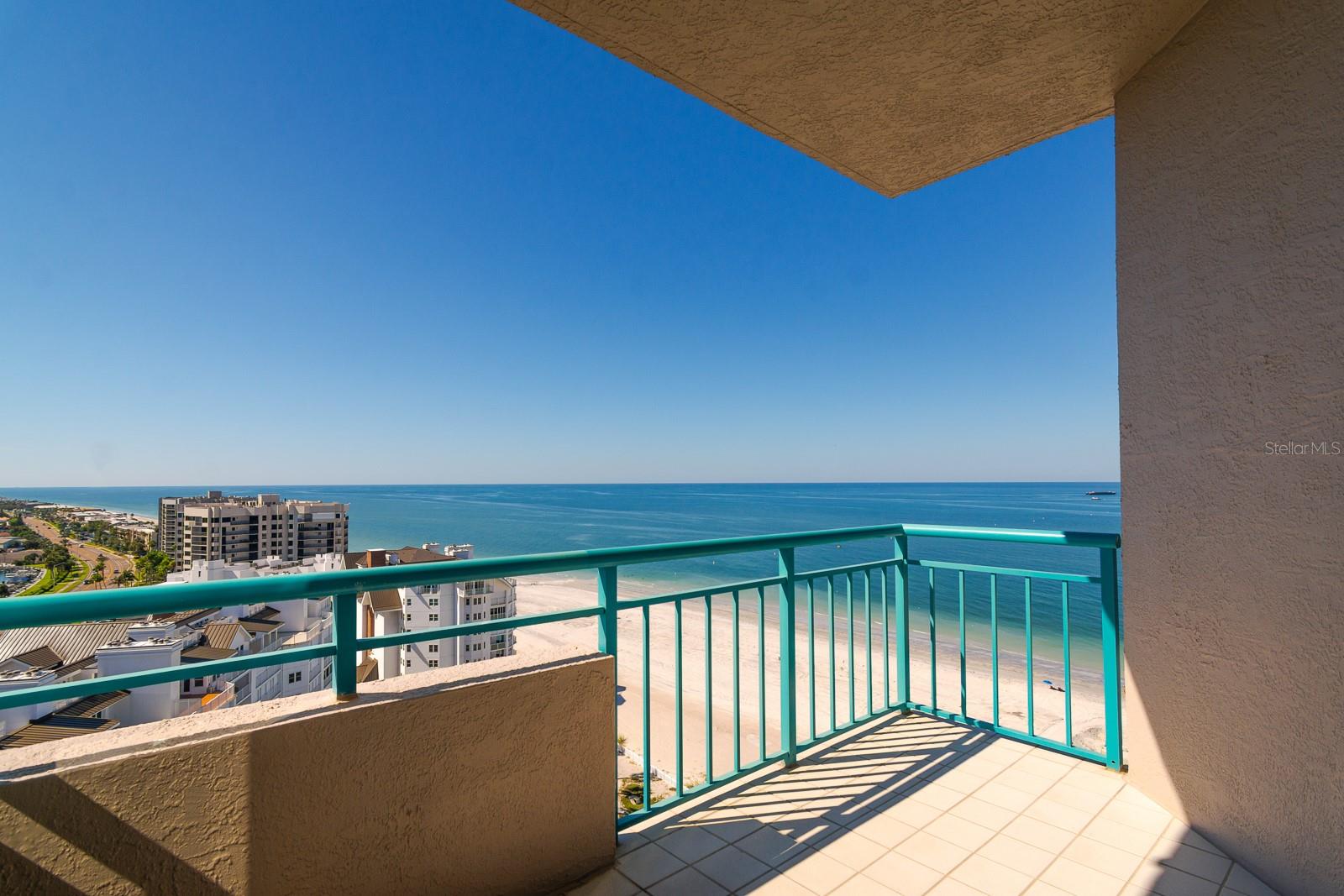 ULTIMAR THREE CONDO - Residential