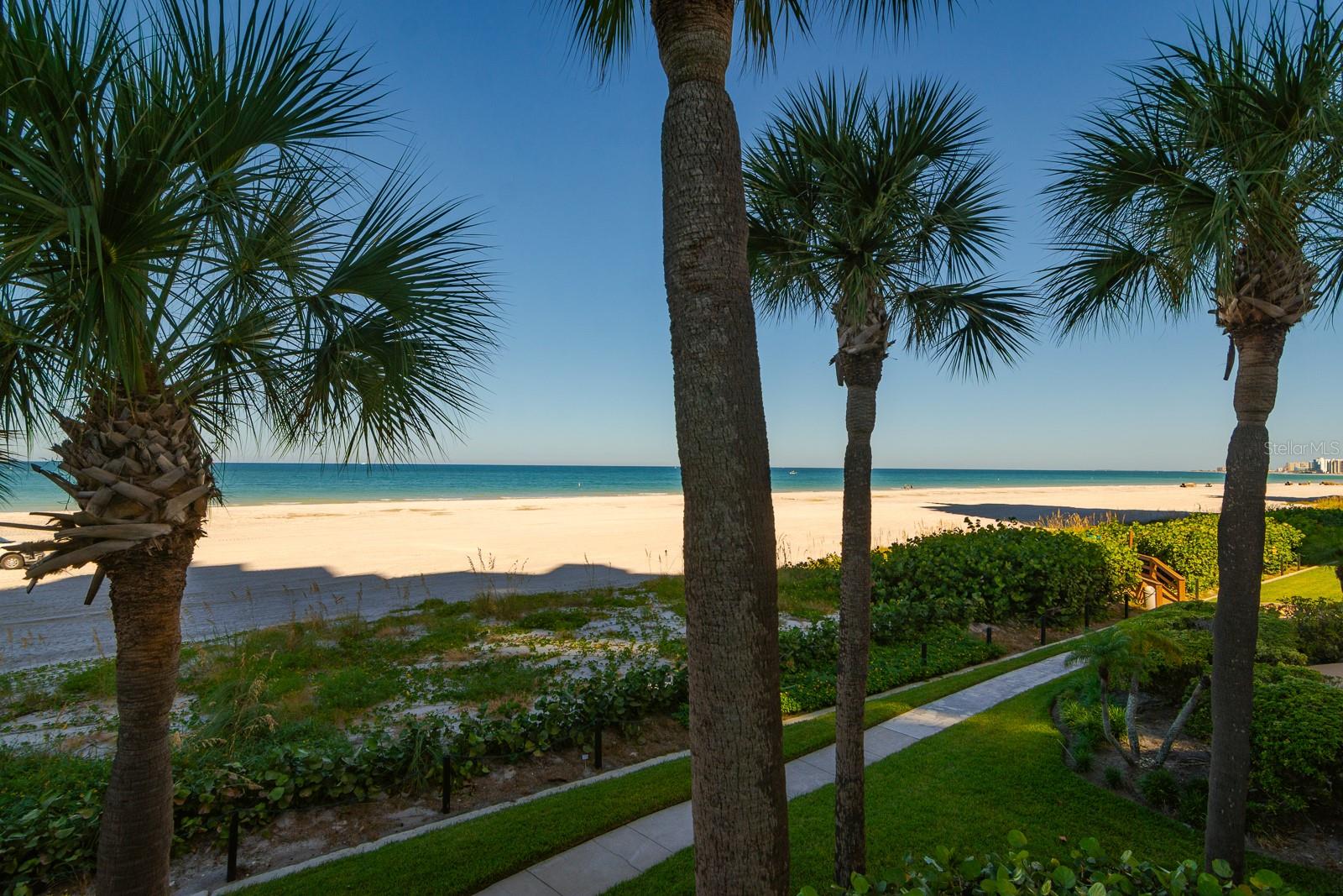 ULTIMAR THREE CONDO - Residential