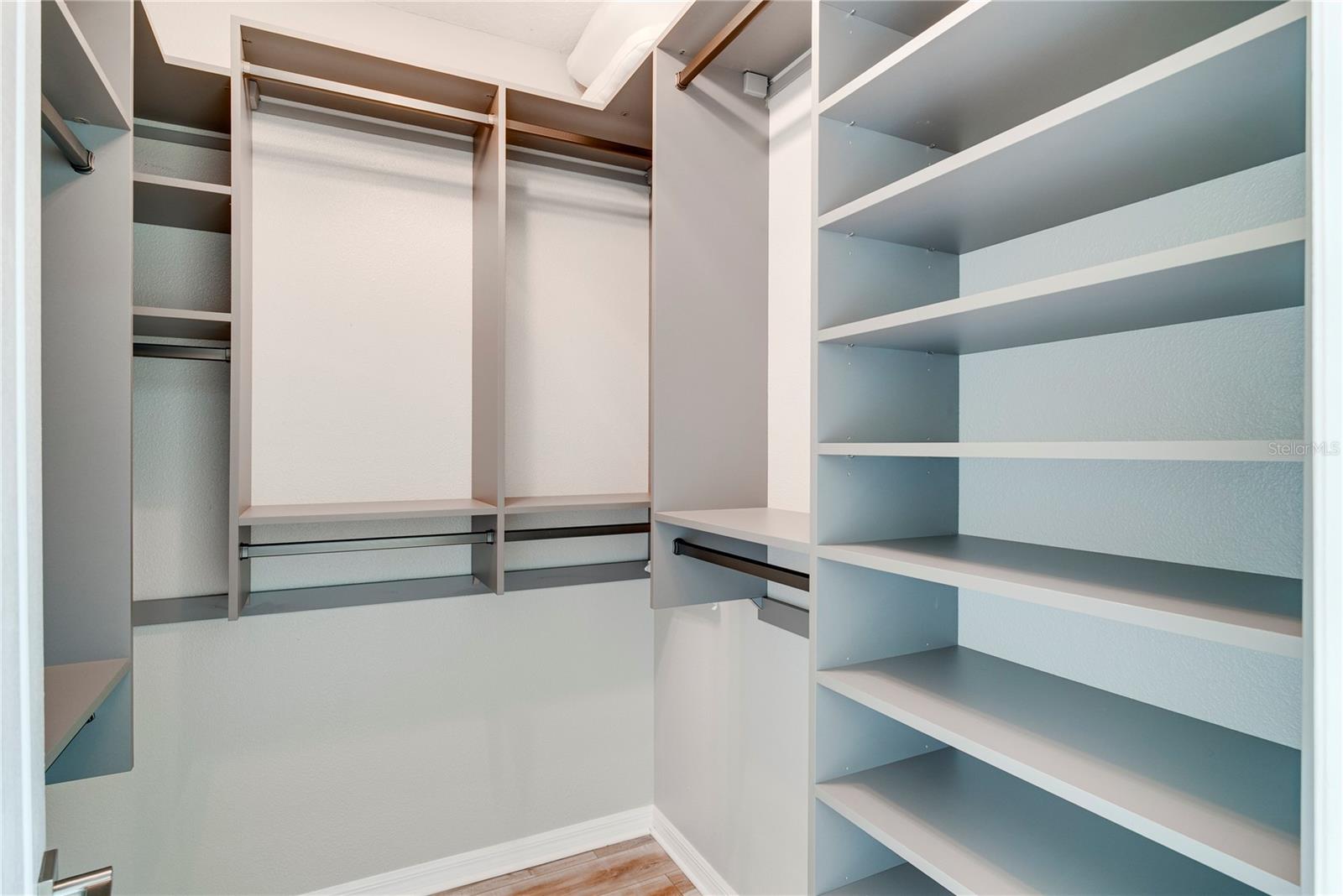 WALKERS GROVE - Residential