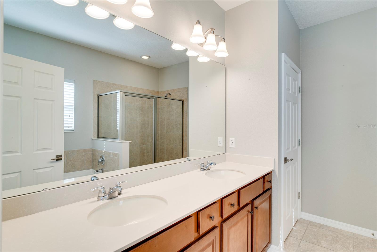 WALKERS GROVE - Residential