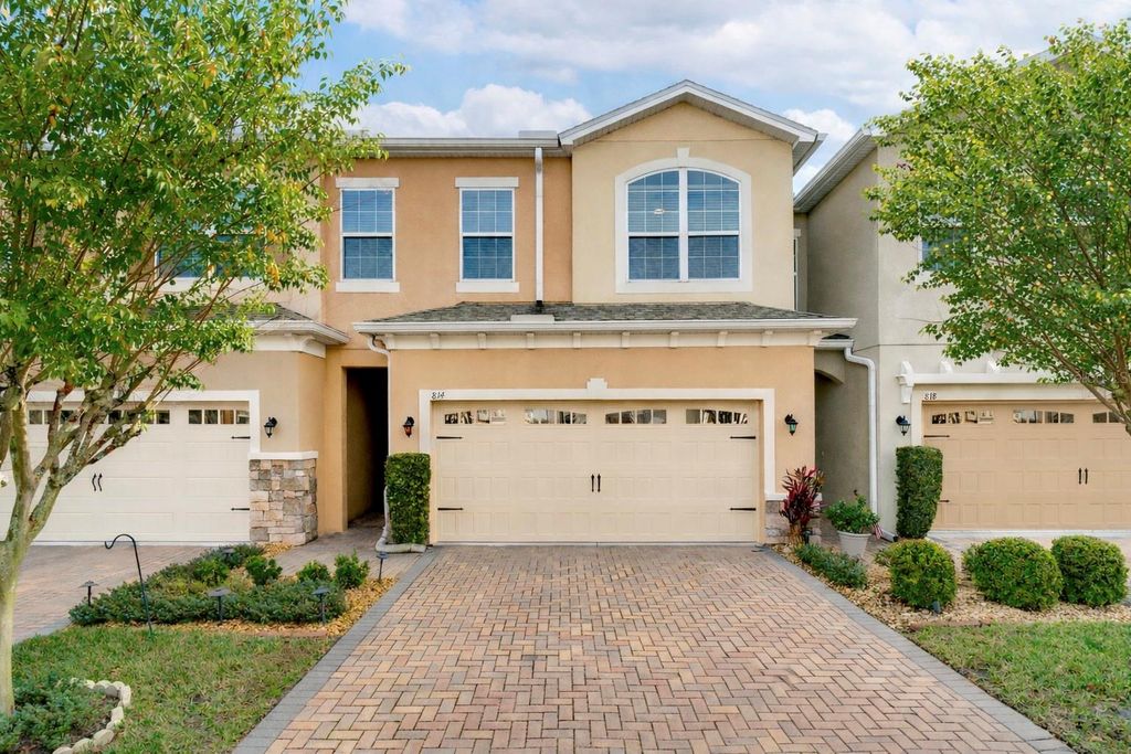 Photo of 814 Walkers Grove Lane, Winter Garden, FL 34787 (MLS # O6373494)