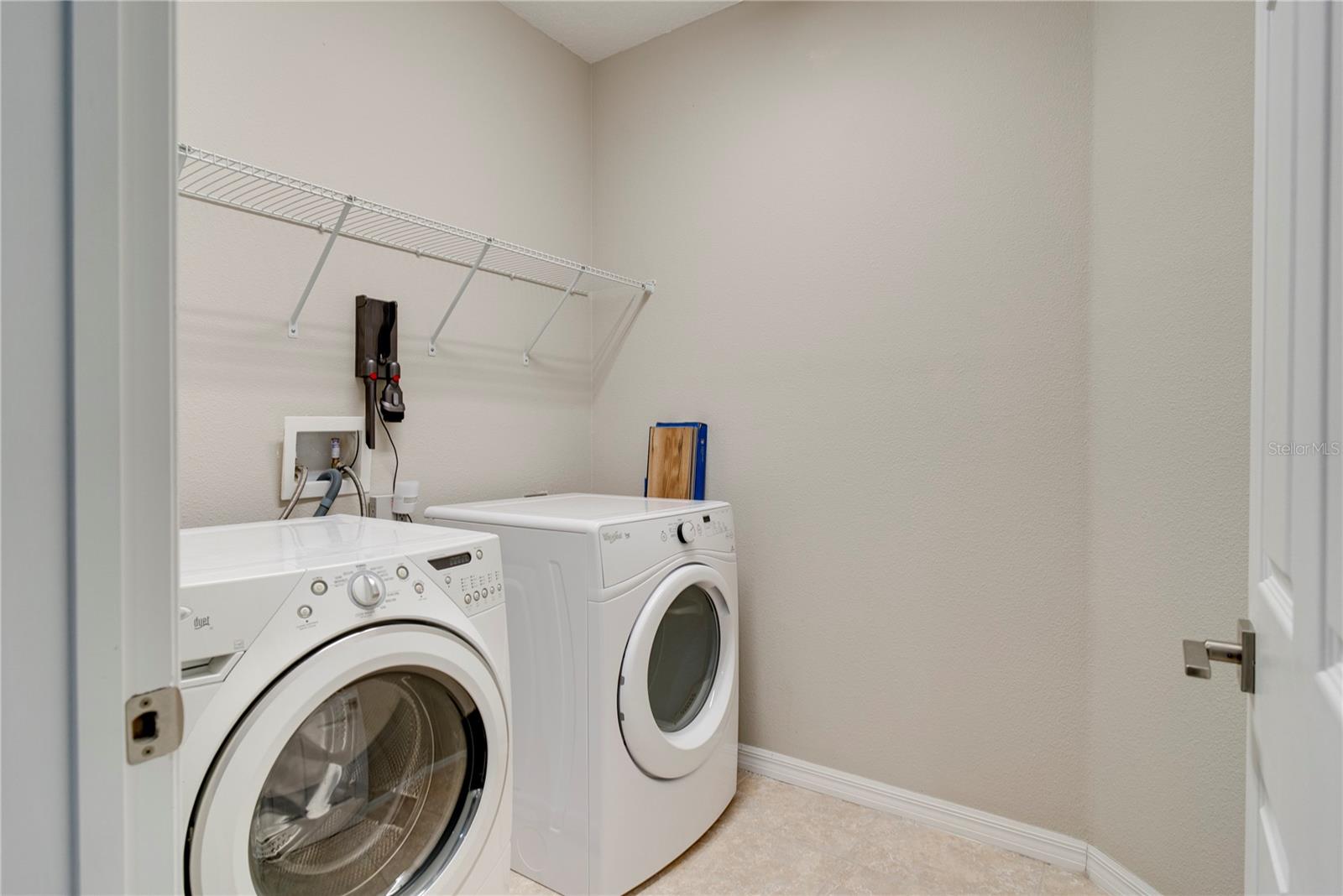 WALKERS GROVE - Residential