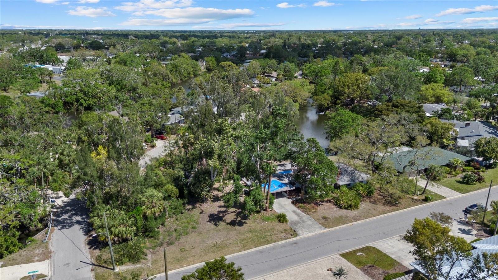 SOUTH GATE - Residential