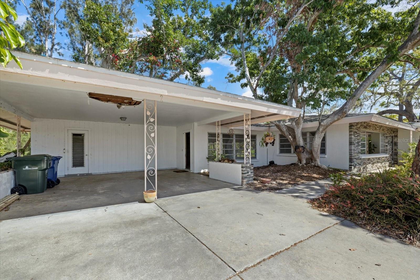 SOUTH GATE - Residential