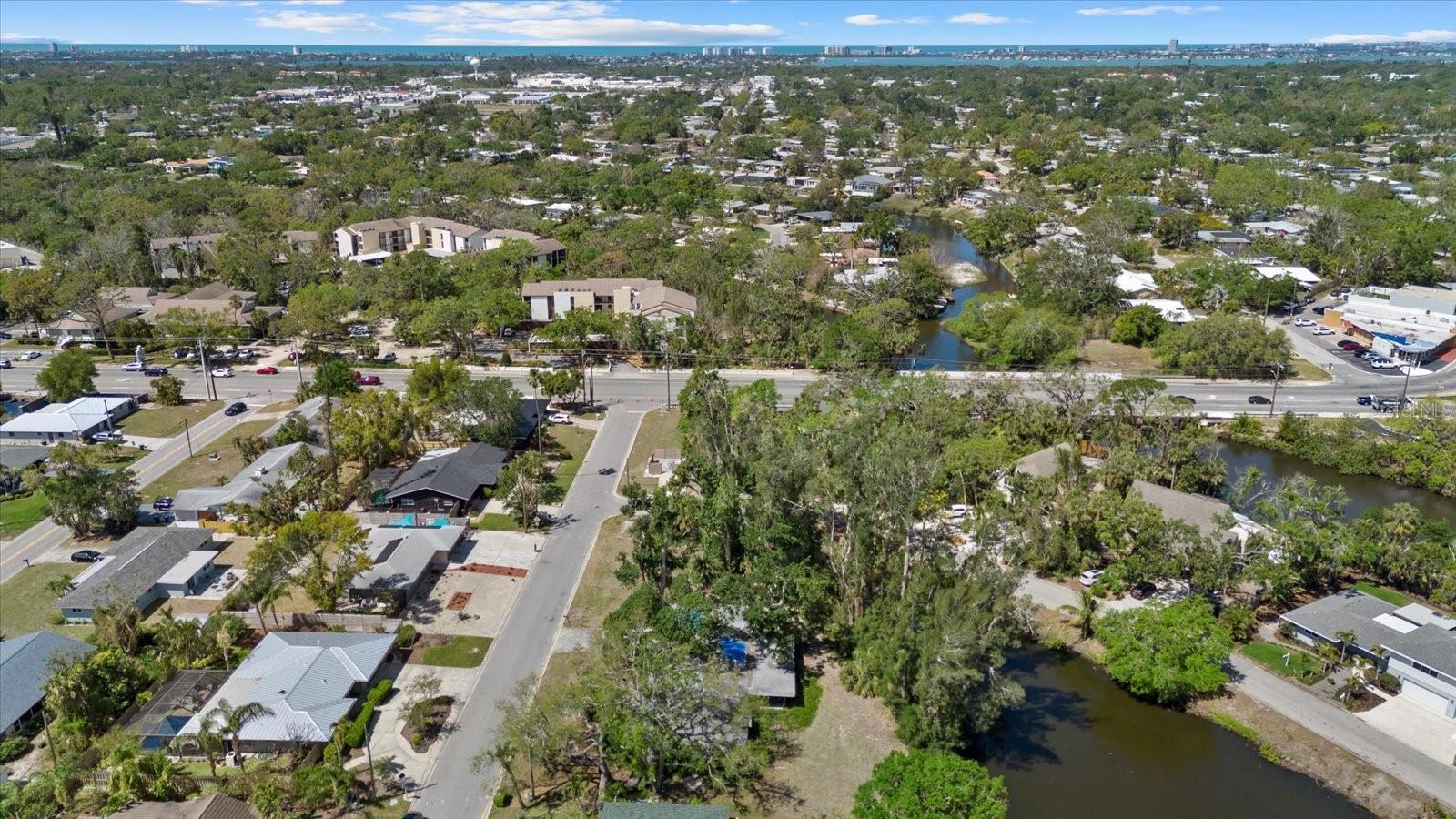 SOUTH GATE - Residential