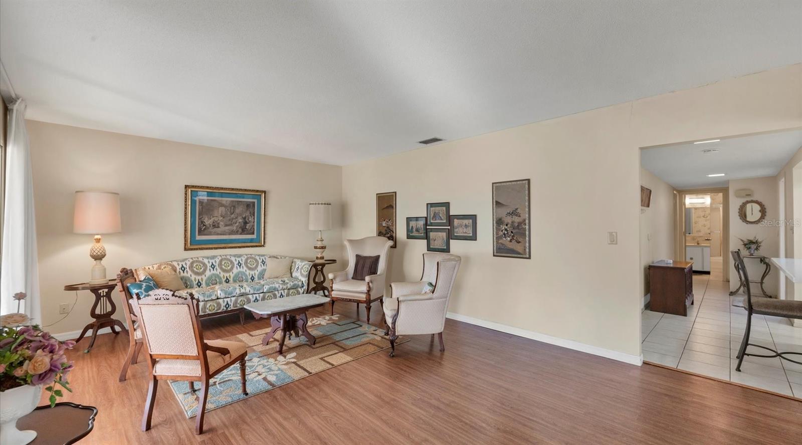 1305 GLEN OAKS DRIVE E 130