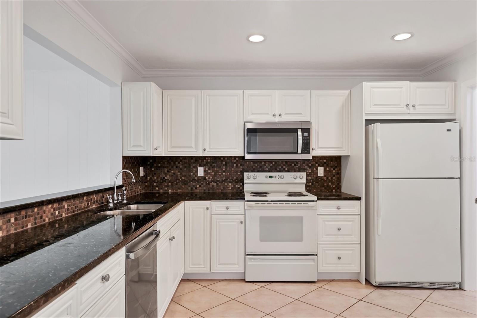 CENTER GATE VILLAGE 1 - Residential