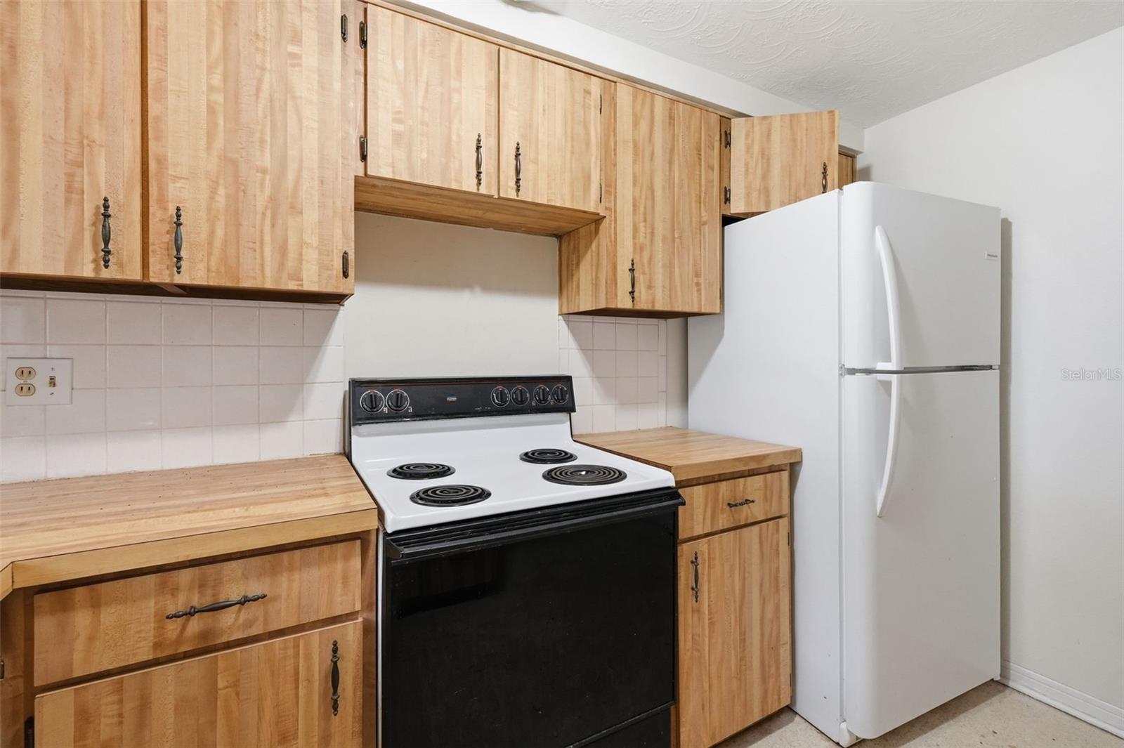 CREST RIDGE GARDENS - Residential