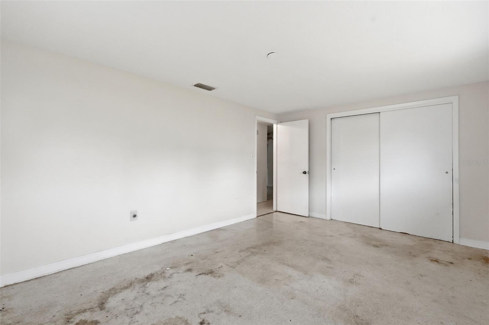 CREST RIDGE GARDENS - Residential