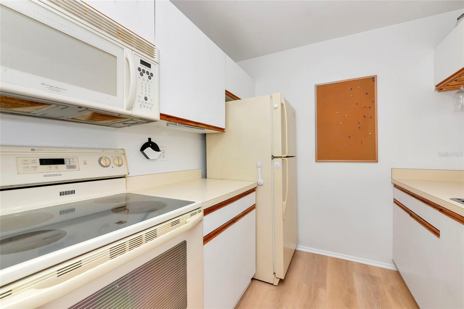 MIRROR LAKE CONDO SEC 4 - Residential