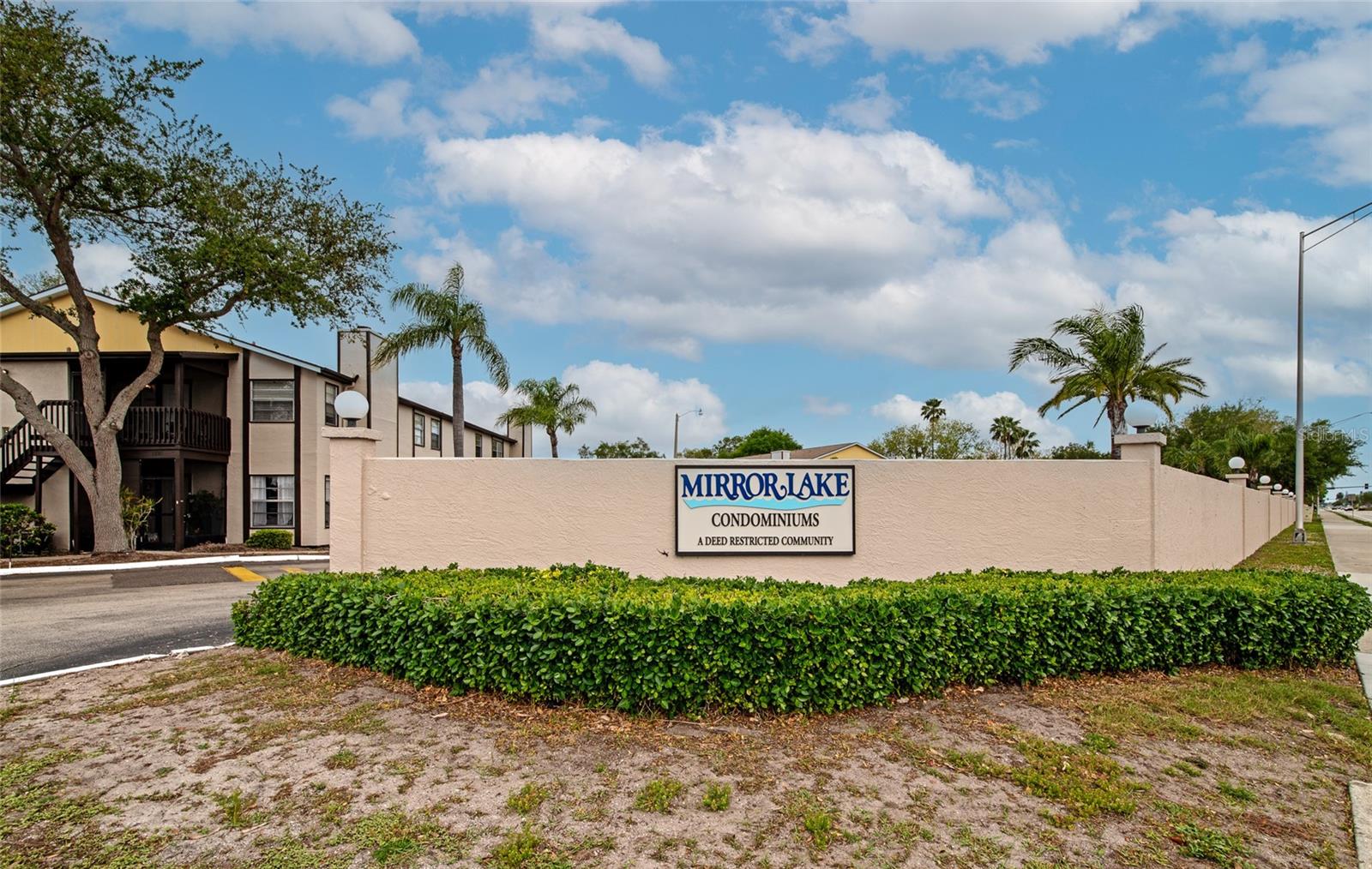 MIRROR LAKE CONDO SEC 4 - Residential