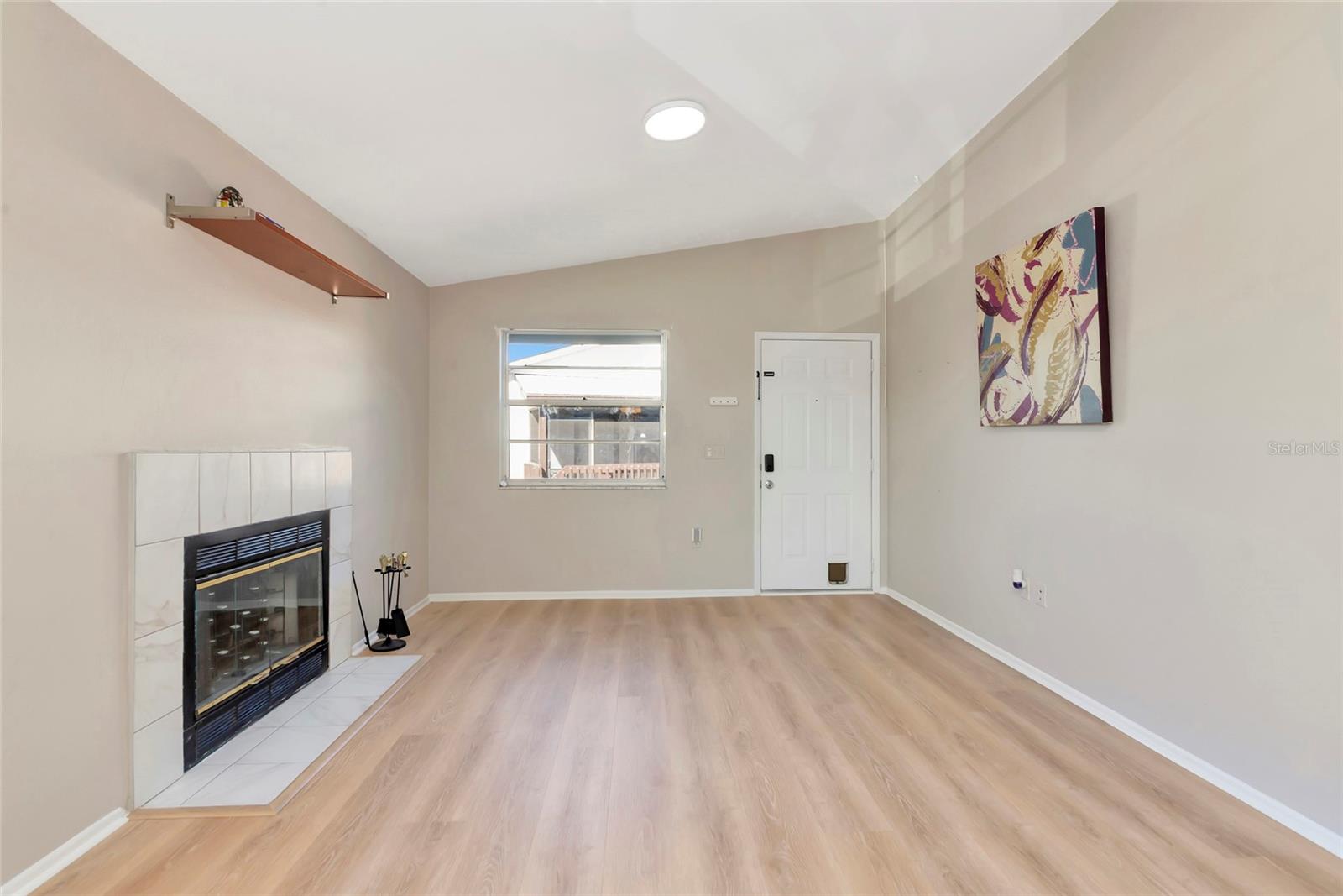 MIRROR LAKE CONDO SEC 4 - Residential