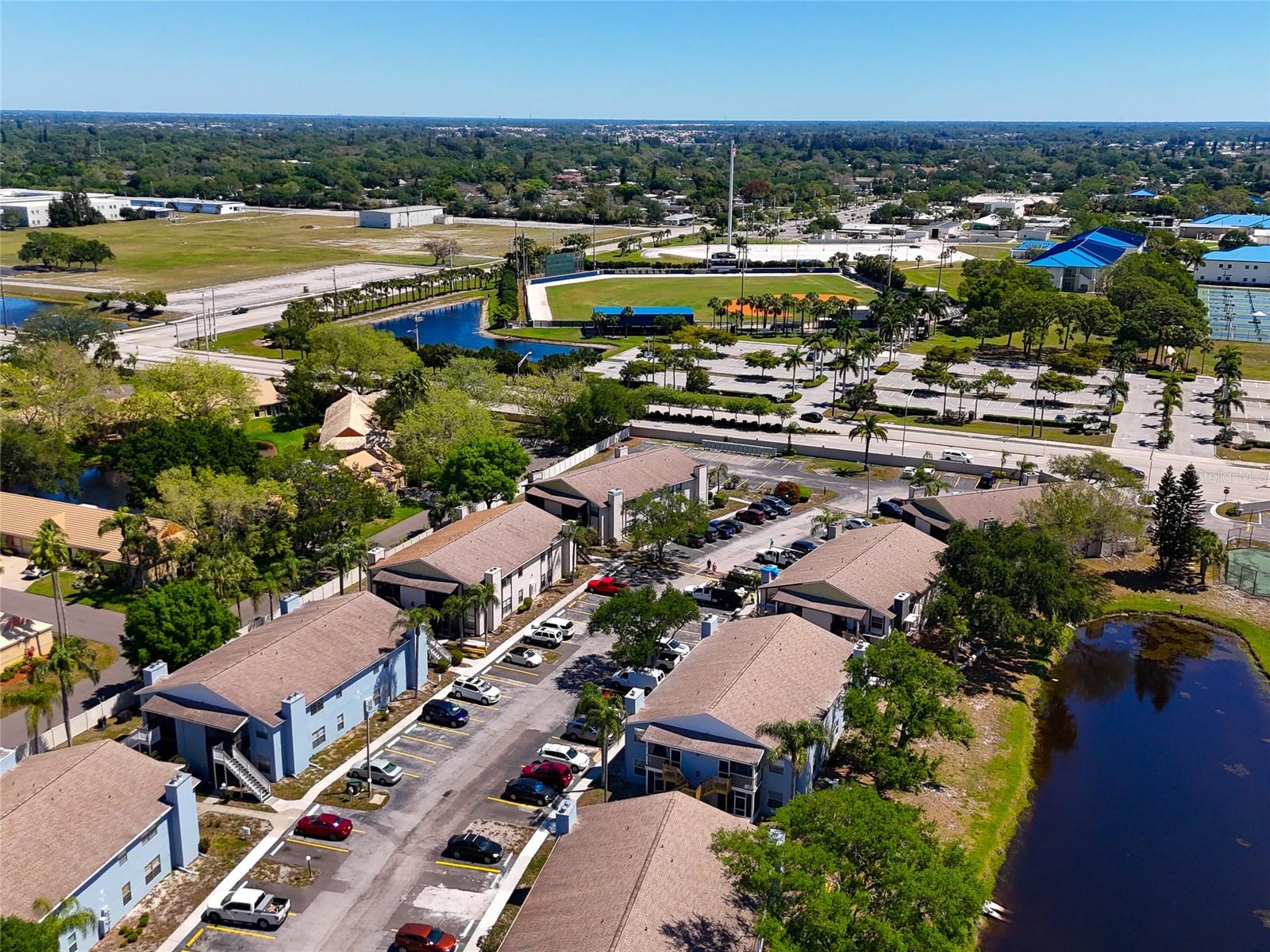 MIRROR LAKE CONDO SEC 4 - Residential