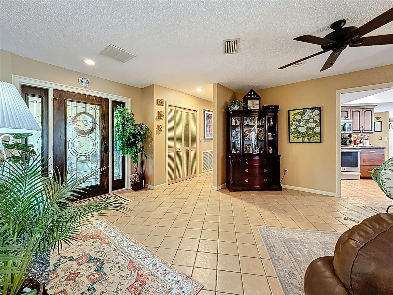 CAPRI ISLE - Residential