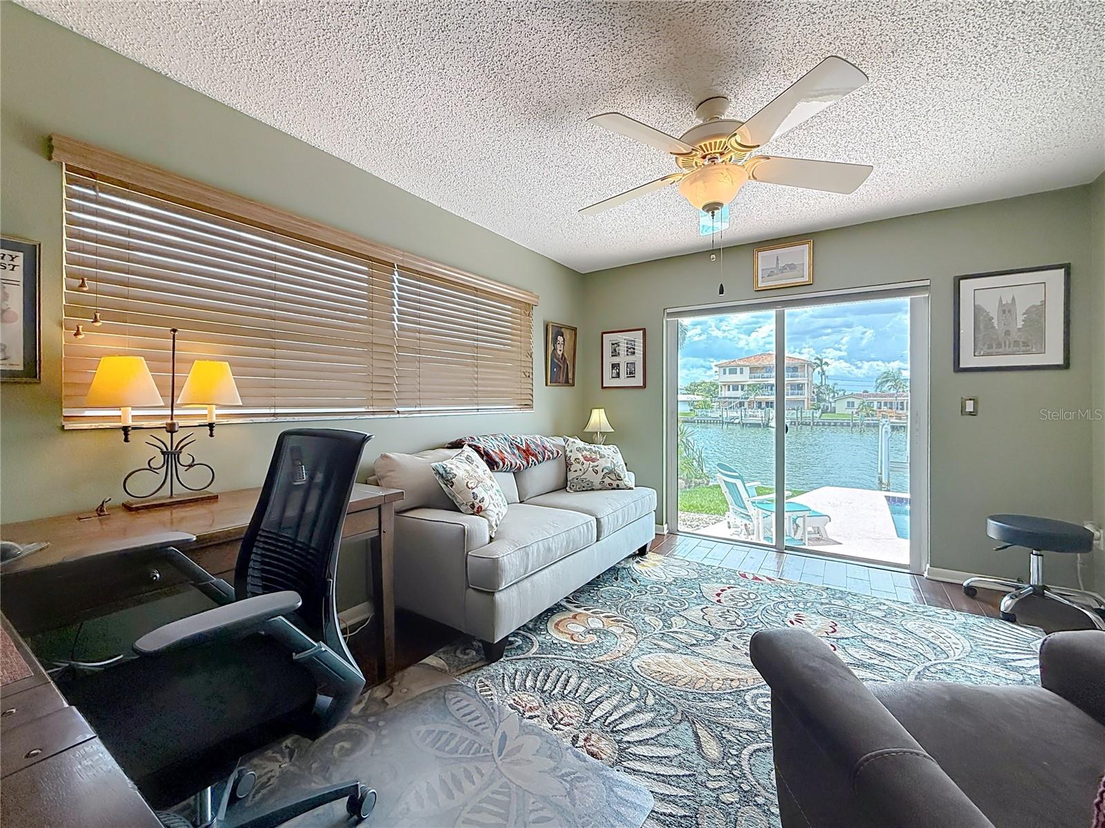 CAPRI ISLE - Residential
