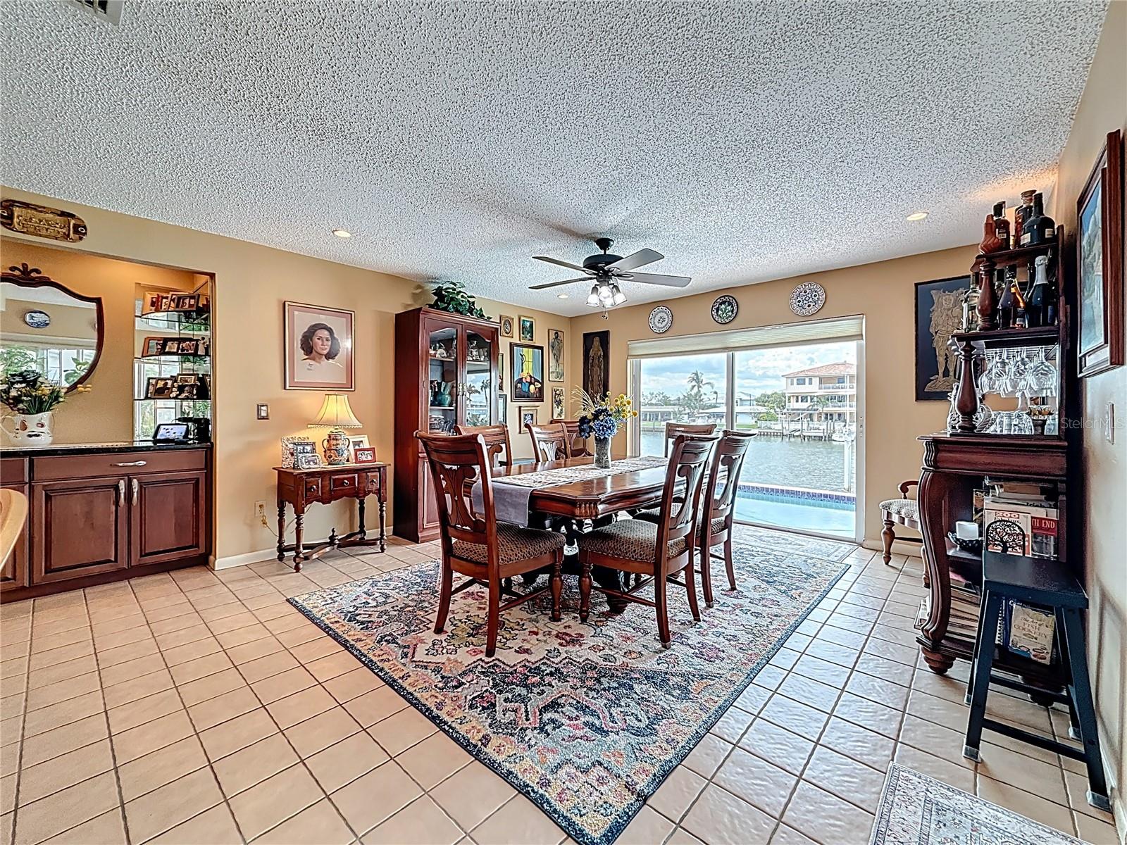 CAPRI ISLE - Residential
