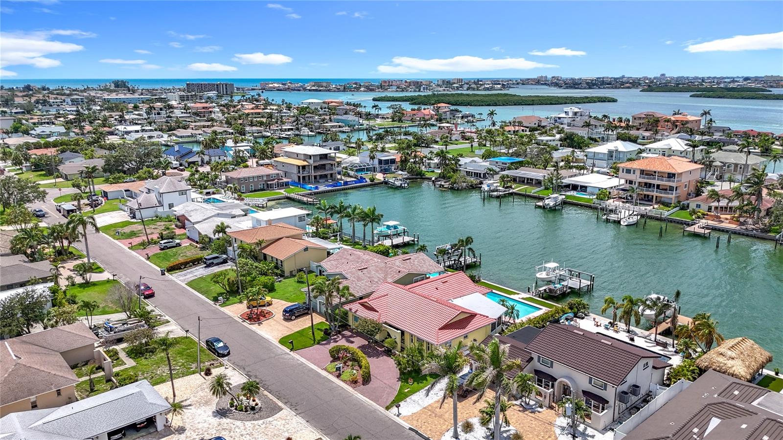 CAPRI ISLE - Residential
