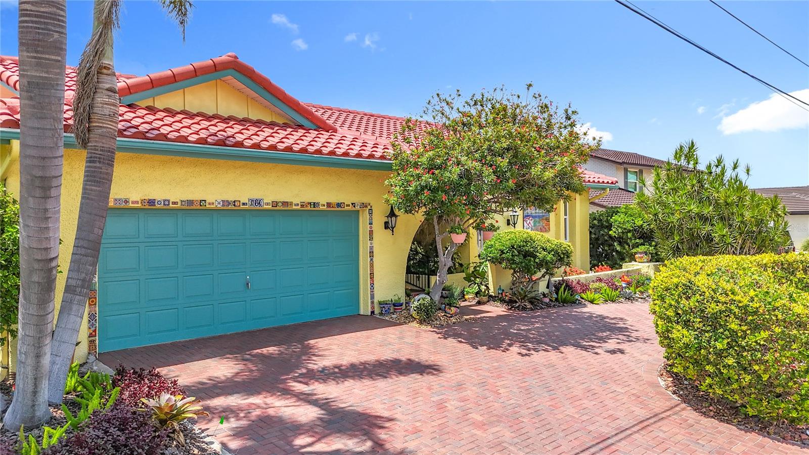 760 CAPRI BOULEVARD