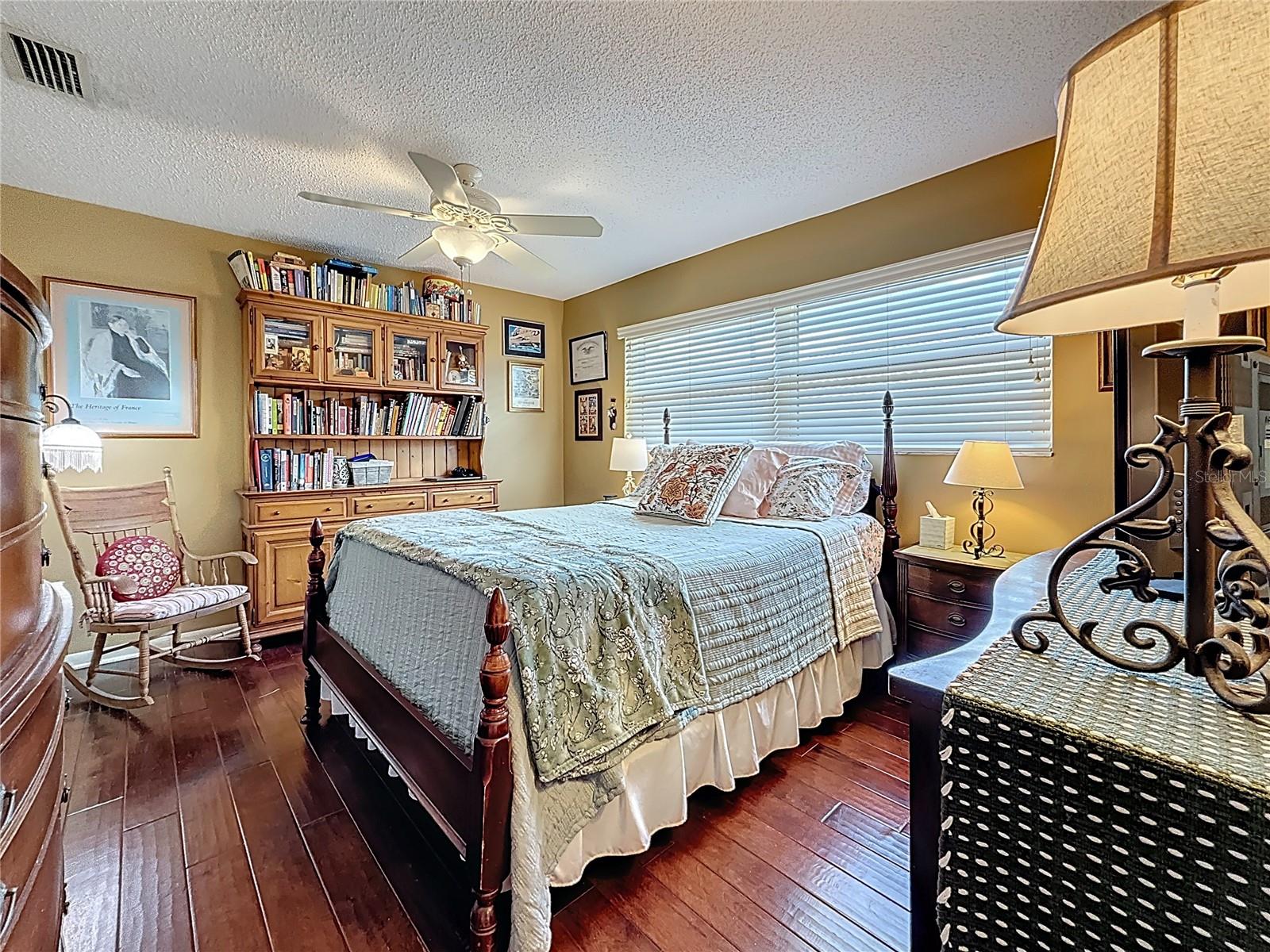 CAPRI ISLE - Residential