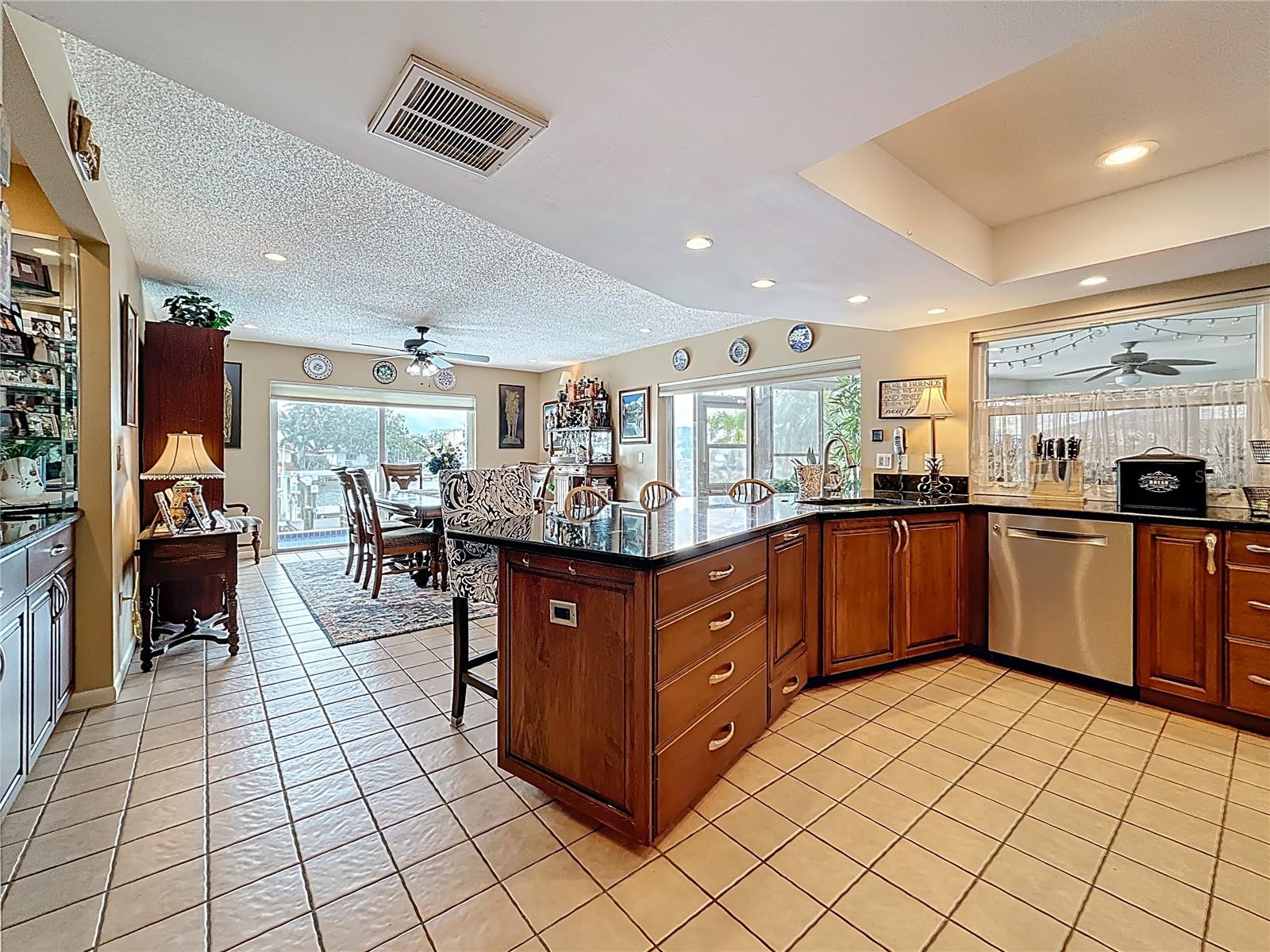 CAPRI ISLE - Residential