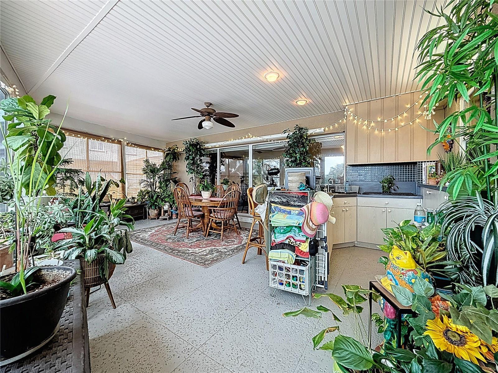 CAPRI ISLE - Residential