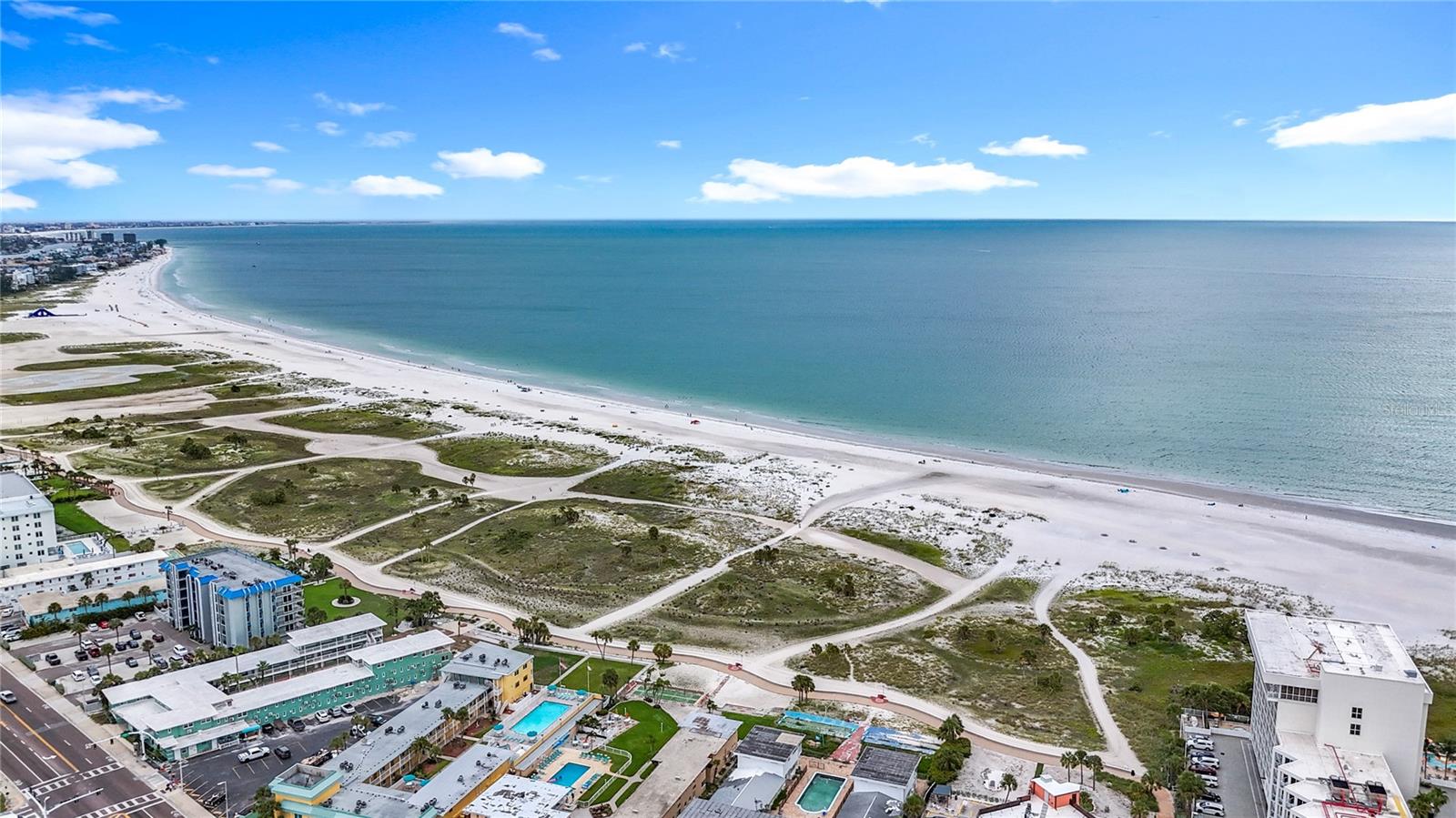 CAPRI ISLE - Residential